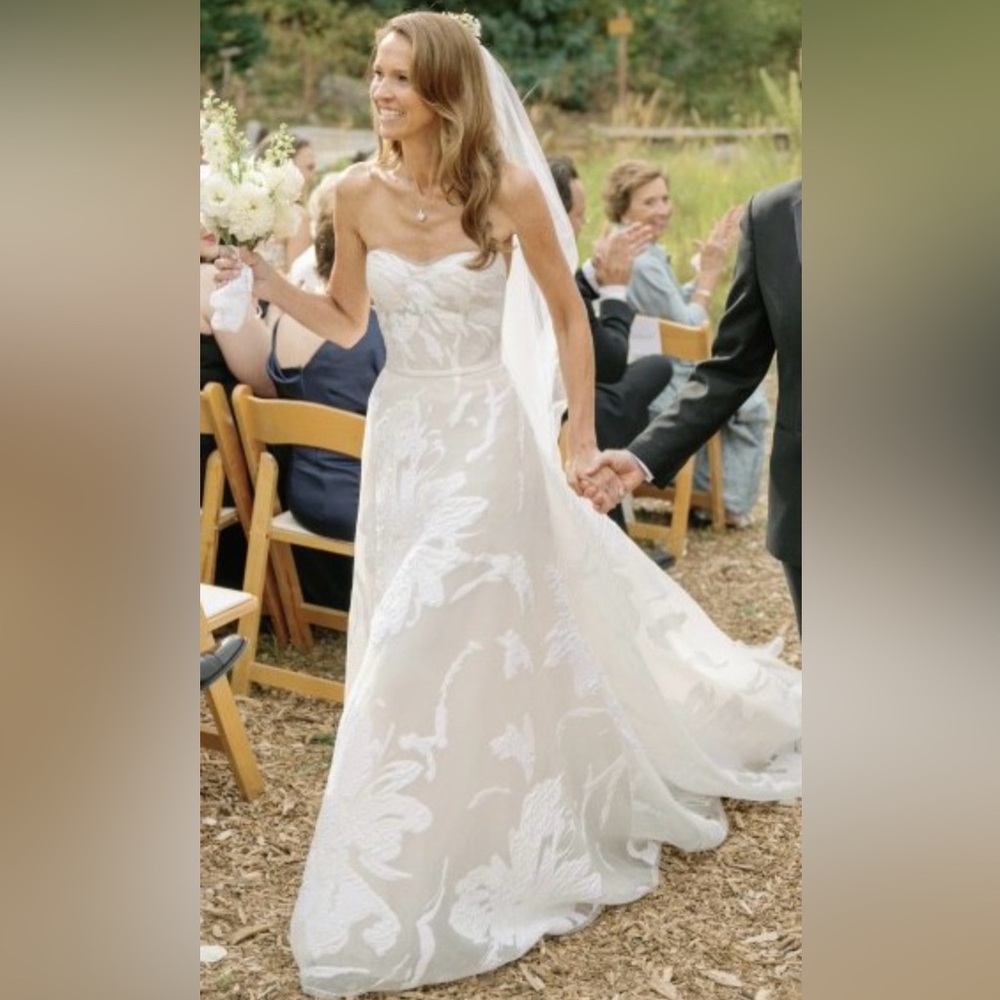 Elegant Mira Zwillinger Jodi Custom Wedding Dress